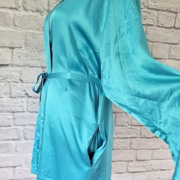 Victoria's Secret vintage turquoise blue wrap luxurious robe One Size - Picture 6 of 9